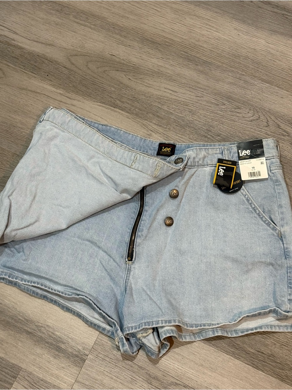 Lee Light Blue Denim Skort for Women - Picture 2 of 4